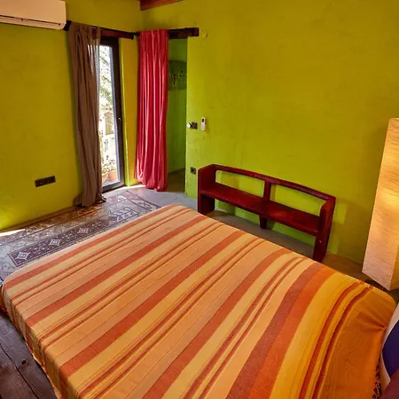 Case de vacanță Sunset No 23 Second Unit Colorful And Cozy *