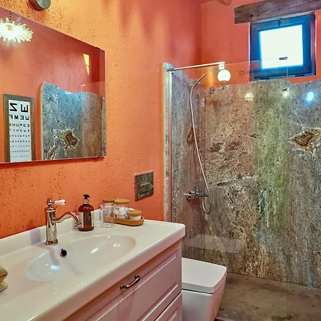 Hébergement de vacances Sunset No 23 Second Unit Colorful And Cozy *